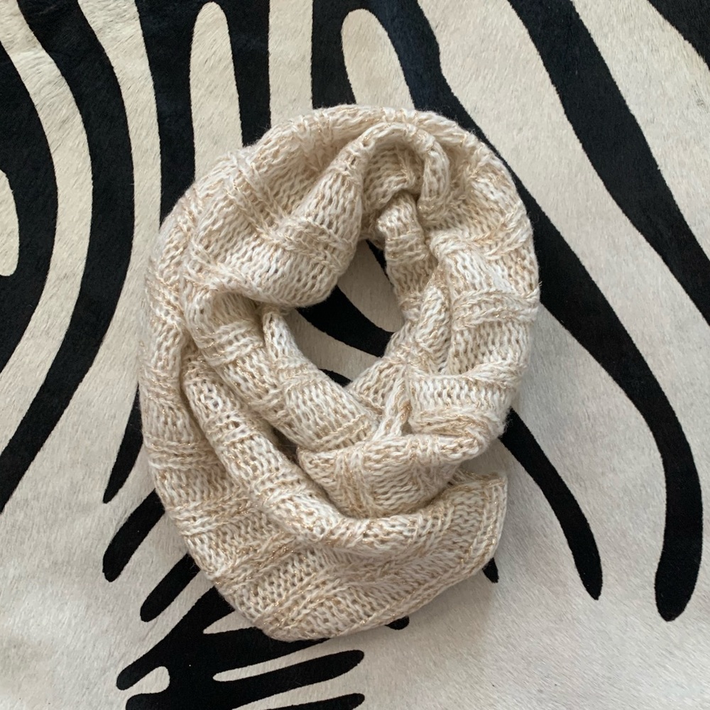 chunky knit infinity scarf